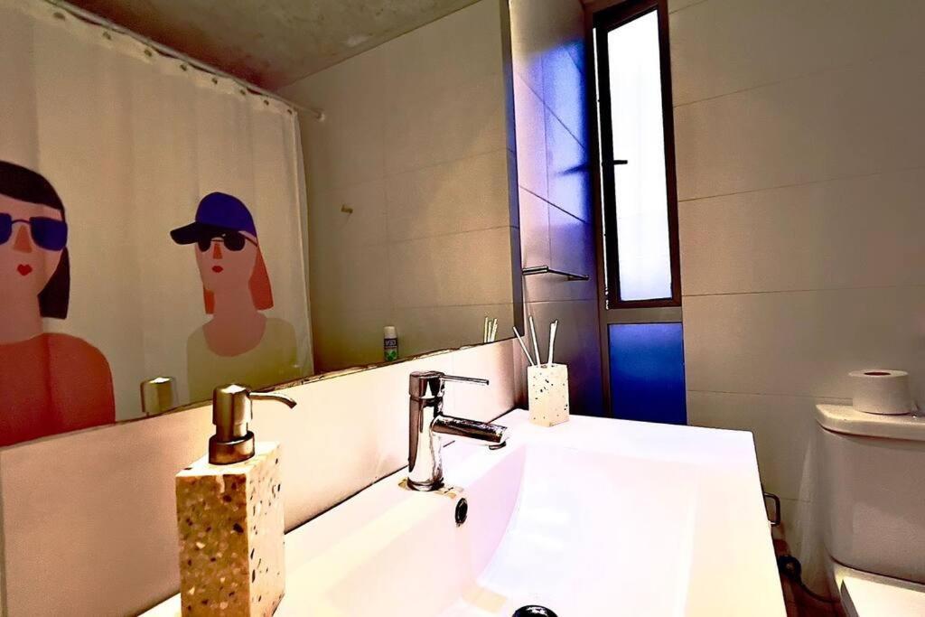 Apartamento Hermoso Duplex En Cerro Alegre Con Vista Al Mar Y Cerros *
