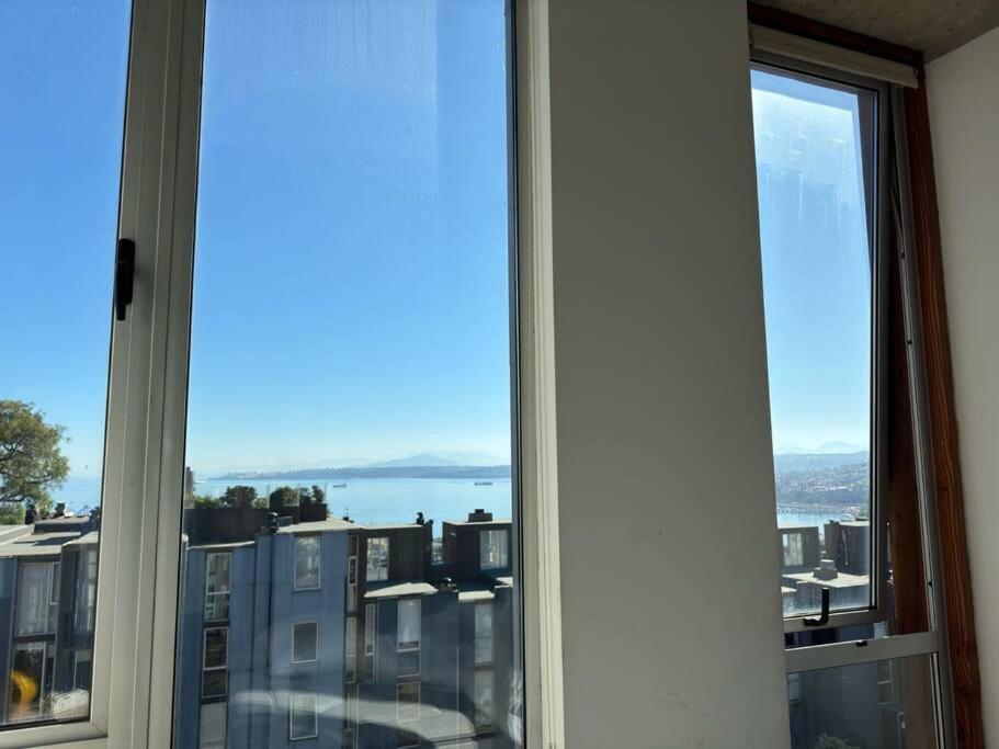 Hermoso Duplex En Cerro Alegre Con Vista Al Mar Y Cerros Appartamento